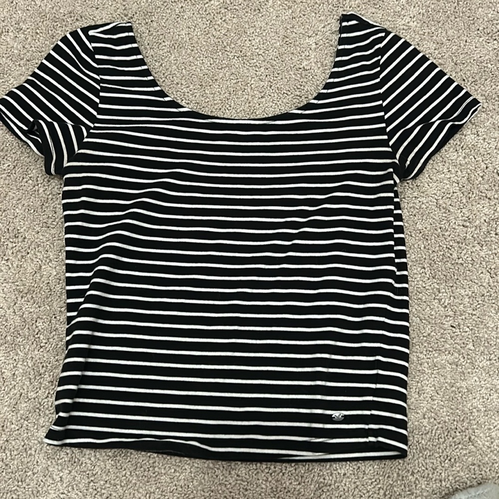 American eagle scooped neck tee
